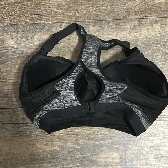 VS HIGH SUPPORT SPORTS BRA 34DD - Picture 2 of 2